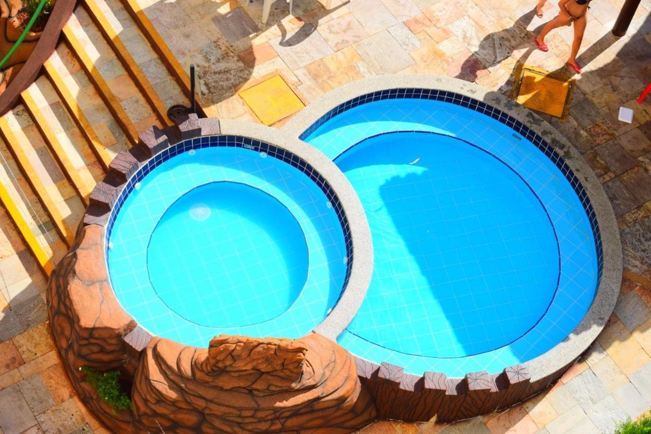 Flat Para Temporada Perto Singapura Shopping Com 7 Piscinas, Bar Molhado, Restaurante - A 3 Min Centro De Caldas Novas! 외부 사진