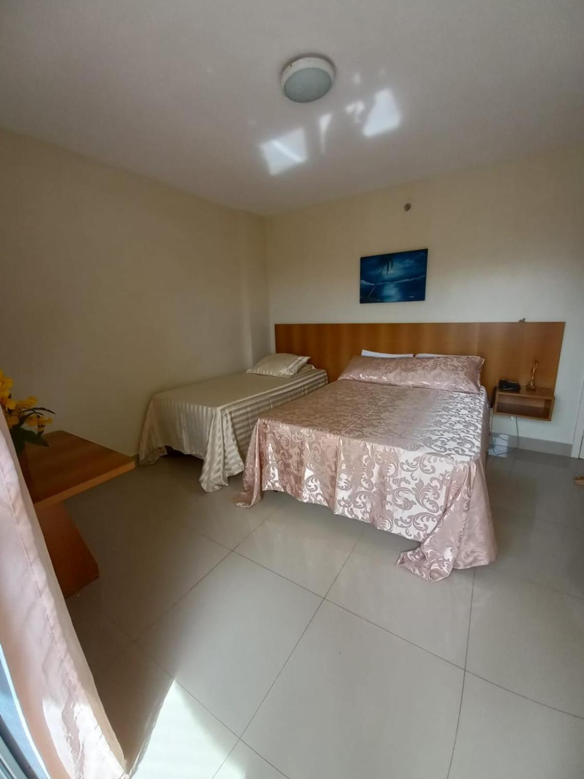 Flat Para Temporada Perto Singapura Shopping Com 7 Piscinas, Bar Molhado, Restaurante - A 3 Min Centro De Caldas Novas! 외부 사진